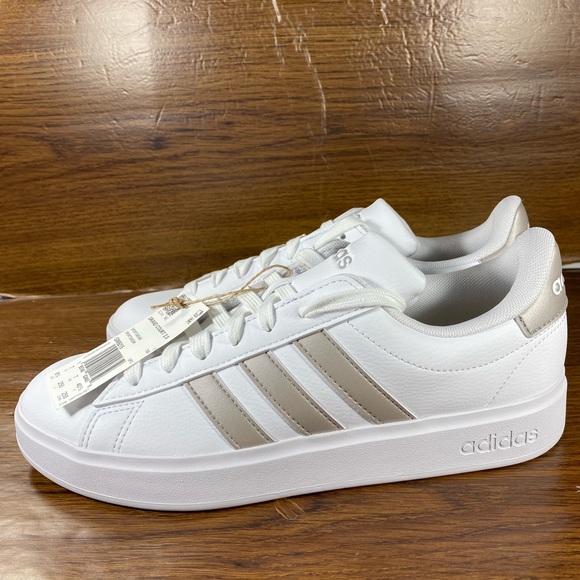 Adidas Grand Court women’s shoe size 8.5 - Picture 4 of 9